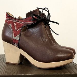 Faryl Robin booties size 7